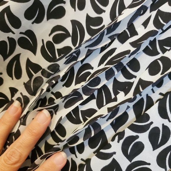 Fantastic fall blouse - Picture 3 of 4